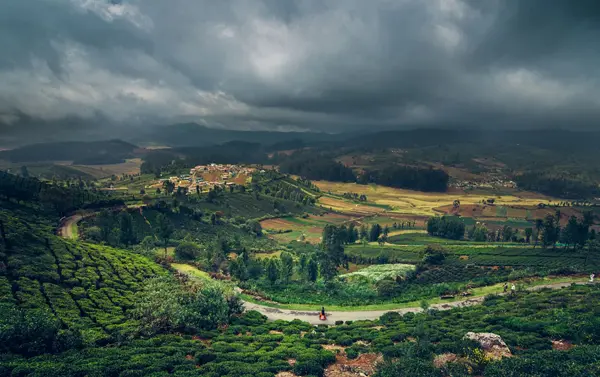 Dhaka – Bangalore – Mysore – Ooty – Dhaka