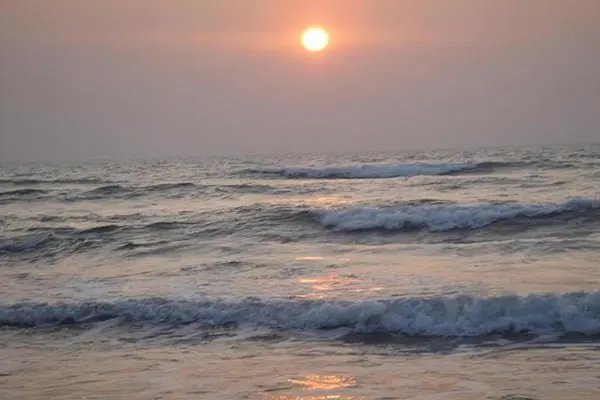 Dhaka – Cox’s Bazar – Dhaka Tour Package(Non AC)