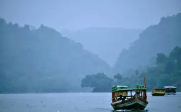 Dhaka – Rangamati – Dhaka (Non AC)