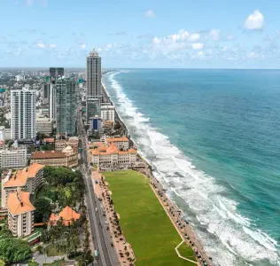Kandy and Colombo Tour Package