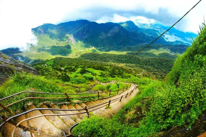 Special Maldives and Sri Lanka Kingdom Tour